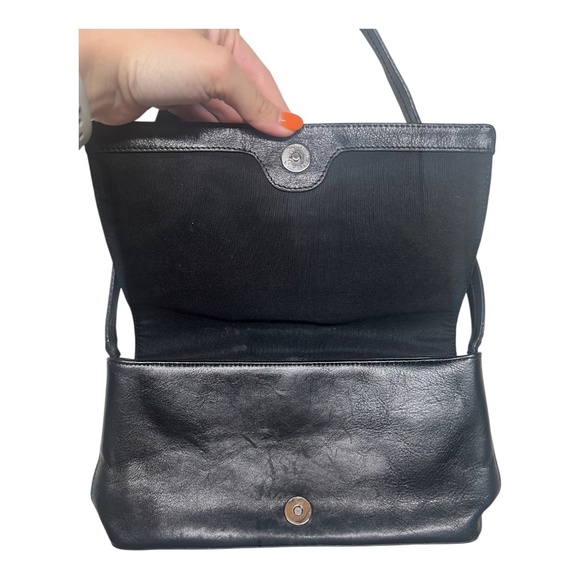 Guess Y2K Black Leather Shoulder Bag - Picture 3 of 5